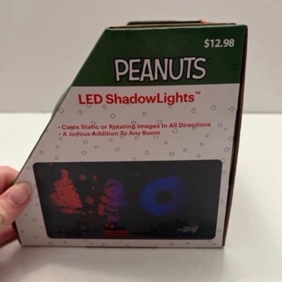 PEANUTS Snoopy LED Rotating Color Changing Shadow Lights 10 FEET Project… - Picture 2 of 5